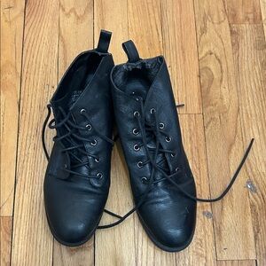 Steve Madden Black Lace-Up Women's Ankle Boots